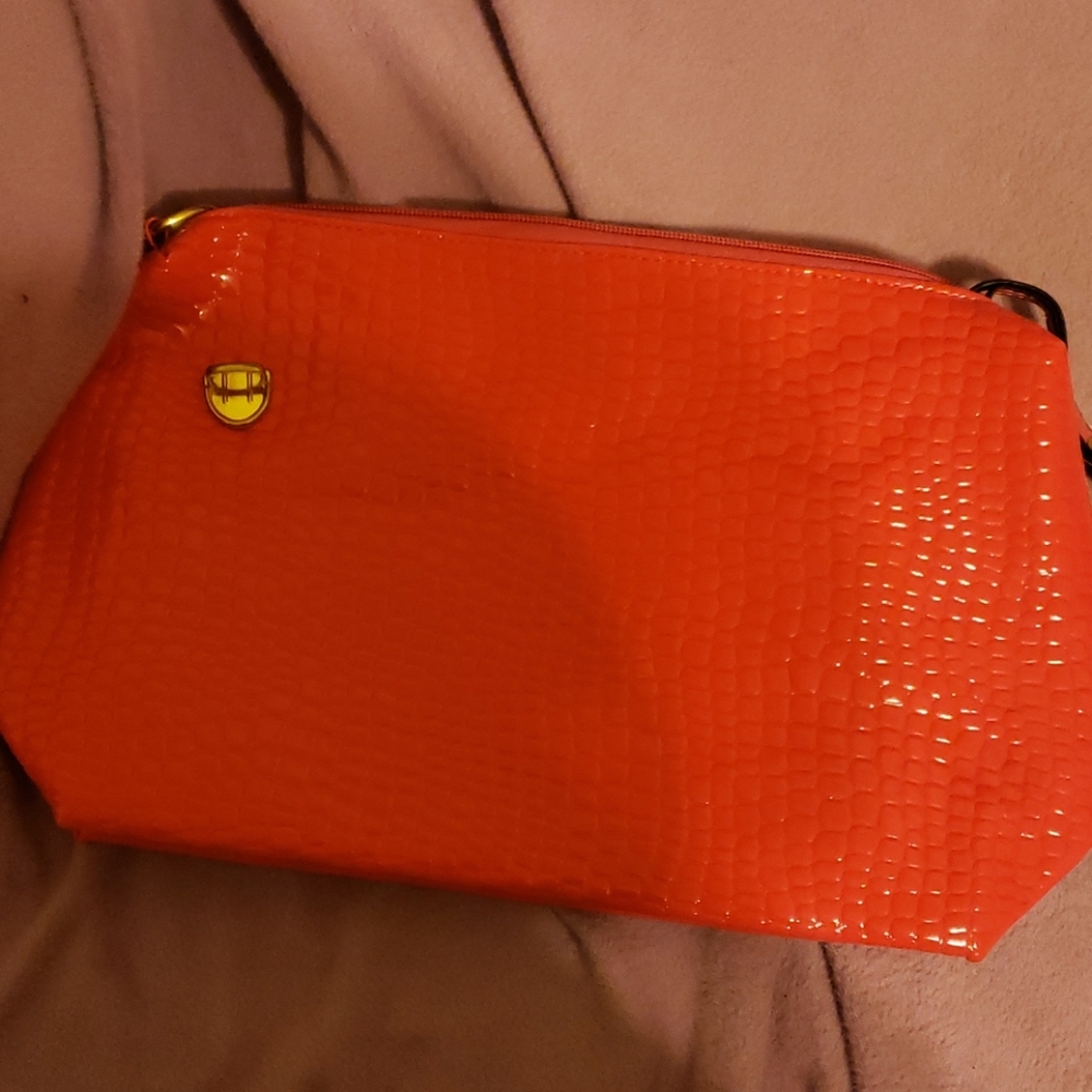 Leather like purse